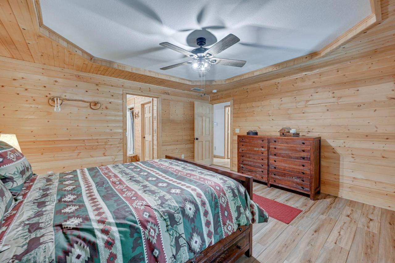 Smoky Mountain Cabin With Camping Area And Fire Pit! Whittier ภายนอก รูปภาพ