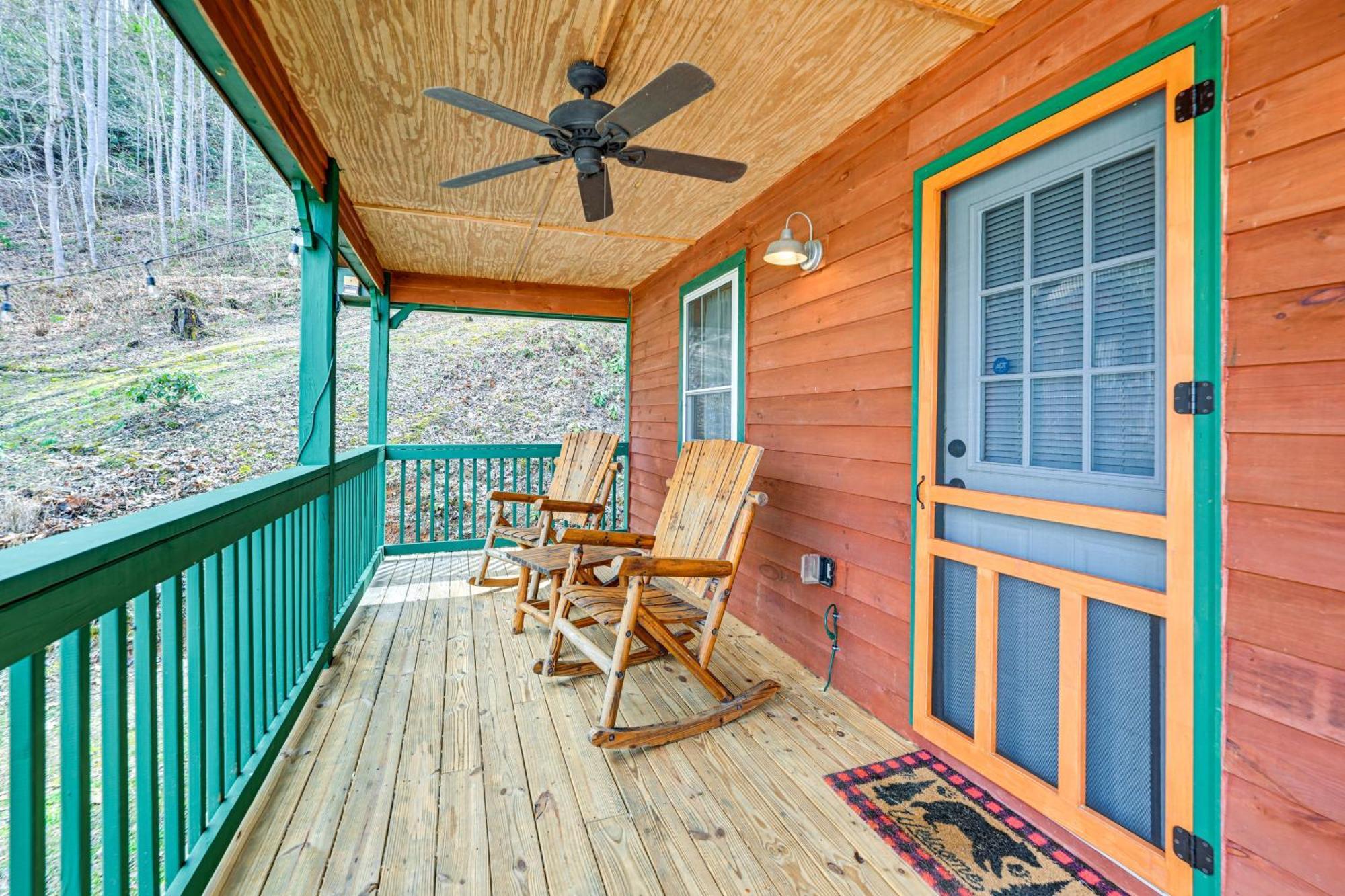 Smoky Mountain Cabin With Camping Area And Fire Pit! Whittier ภายนอก รูปภาพ