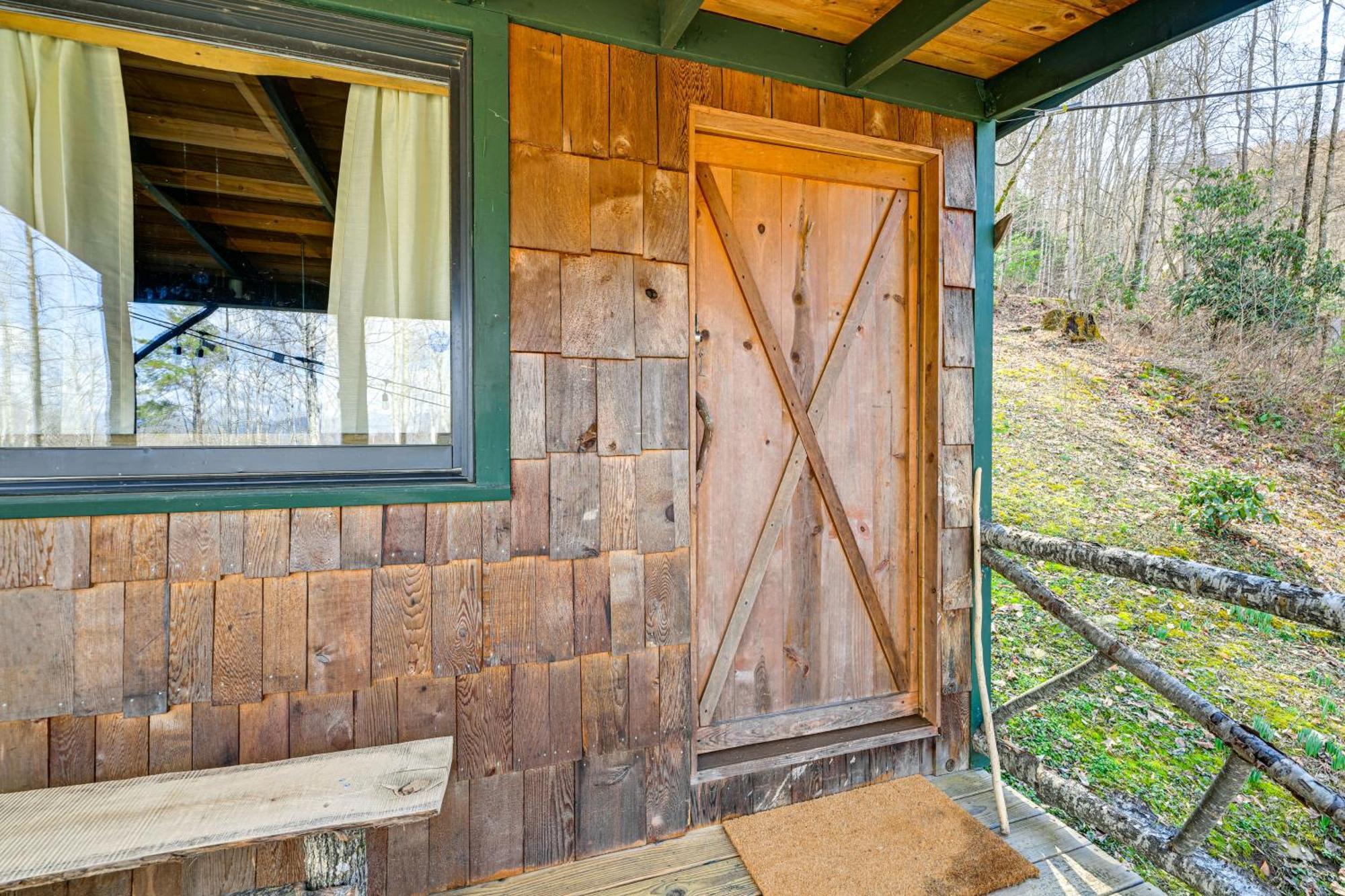 Smoky Mountain Cabin With Camping Area And Fire Pit! Whittier ภายนอก รูปภาพ