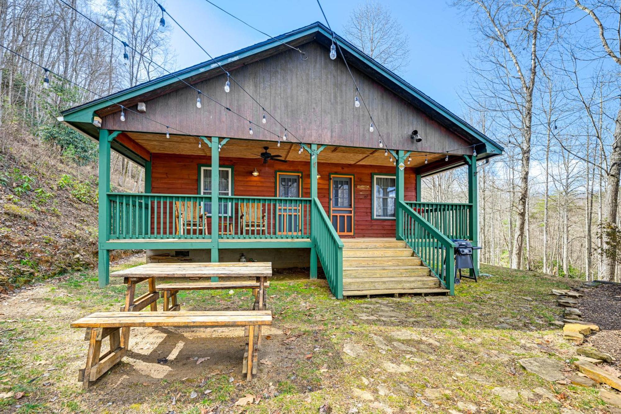 Smoky Mountain Cabin With Camping Area And Fire Pit! Whittier ภายนอก รูปภาพ